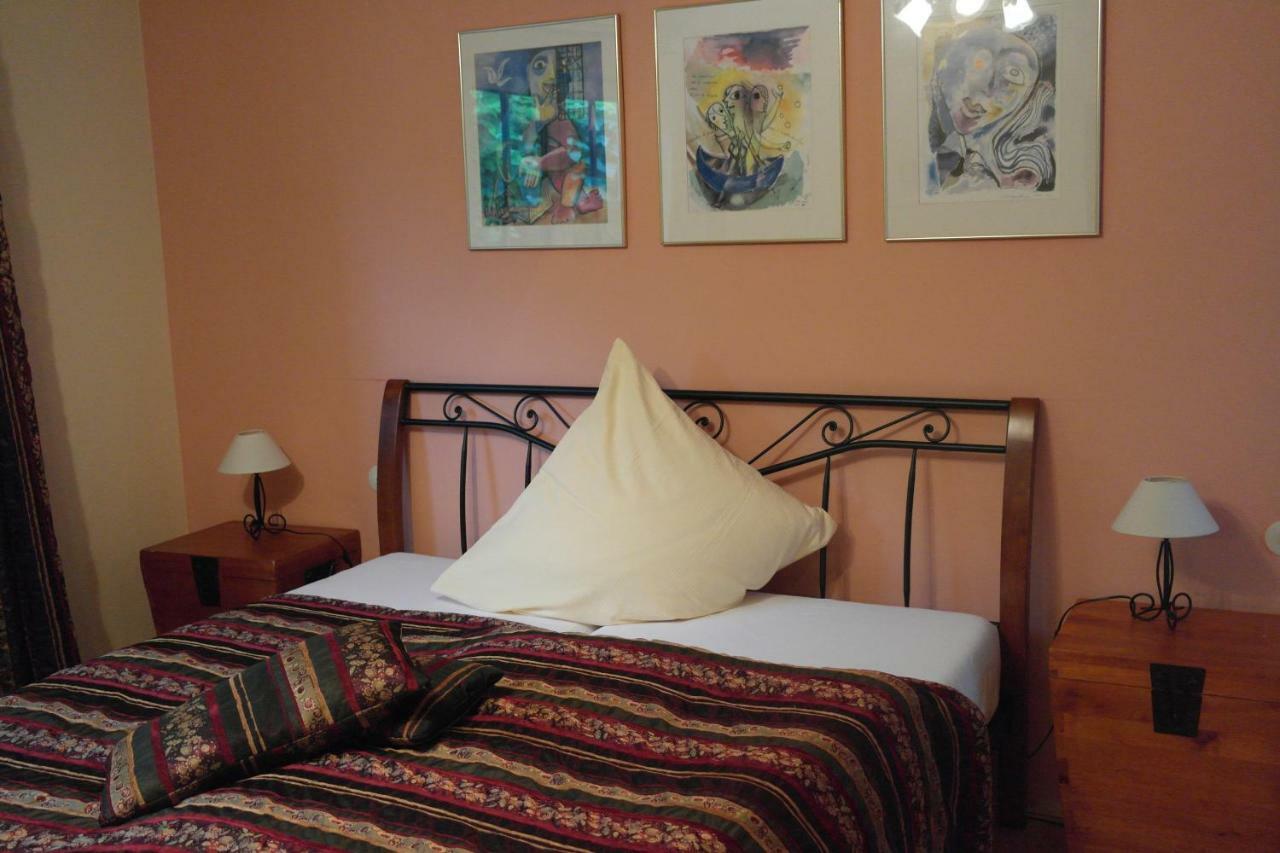 Gaestehaus Eschment Bissersheim 외부 사진